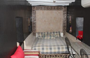 JOLI RIAD TITRE PROCHE DE TAROUDANT REF AIT84