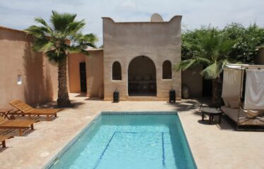 SUPERBE RIAD EN ZONE AGRICOLE REF ZAK 162